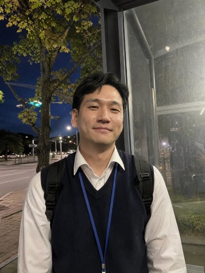 30대 직장인 예비 작가 가상 인물 사진